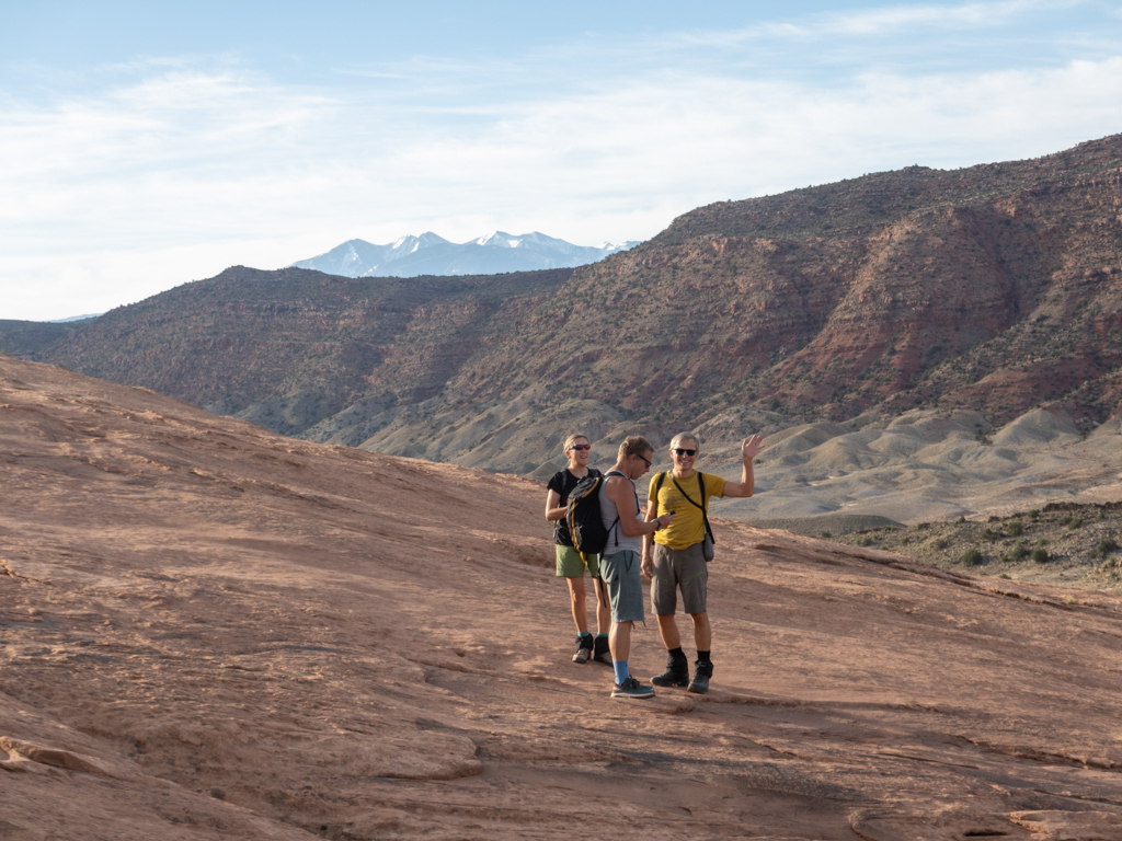 Jo mit Hanno und Sigrid zu Beginn der Wanderung durch den Arches NP