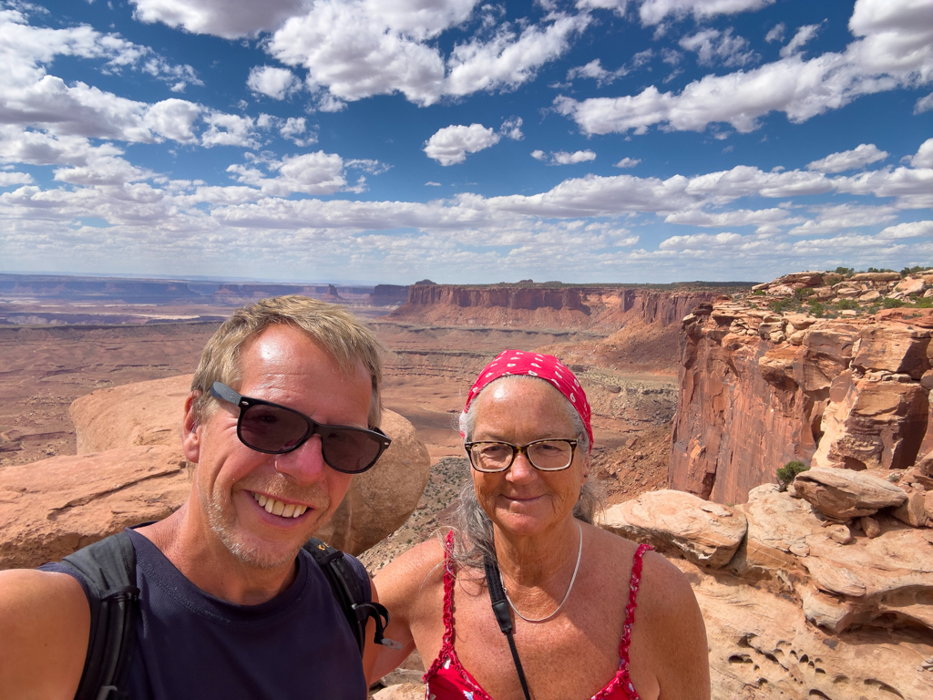 JoMa Selfie auf der Wanderung durch den Island in the Sky NP