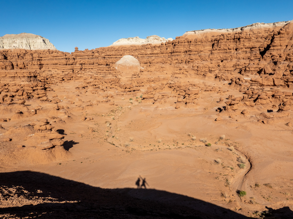 Stylische kleine Schattenspiele im Goblin Valley State Park