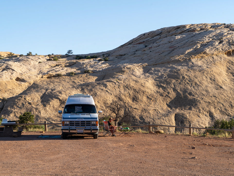 Wir stehen im Temple Mountain Campground East und genissen den Nachmittag