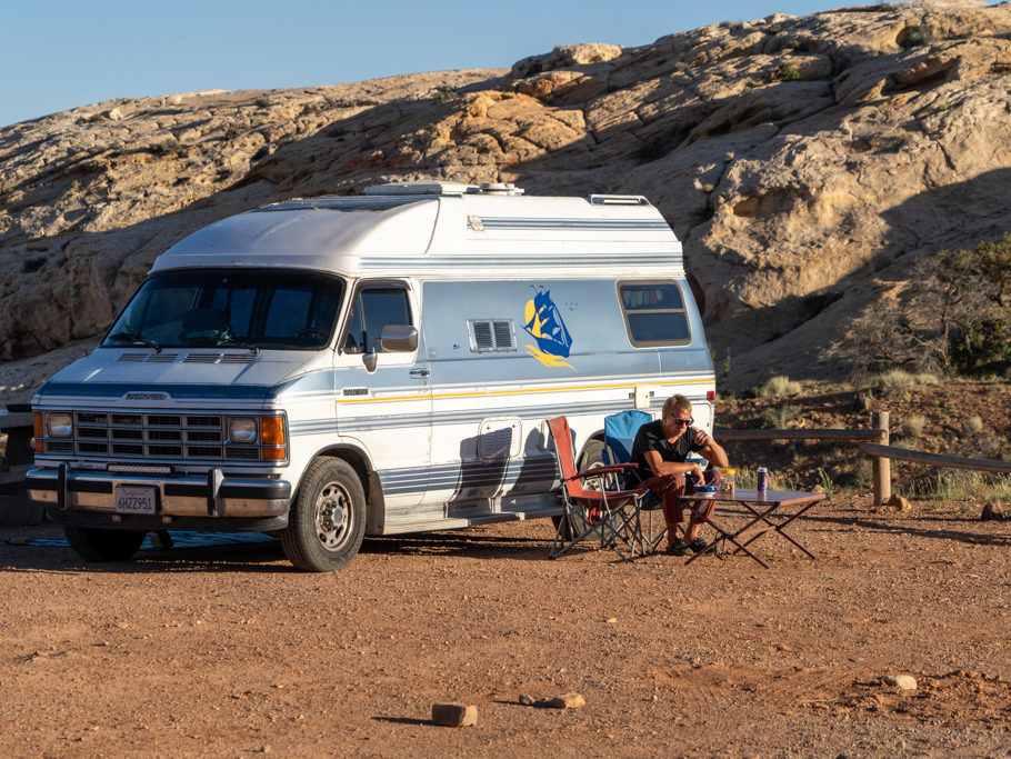 Wir stehen im Temple Mountain Campground East und genissen den Nachmittag
