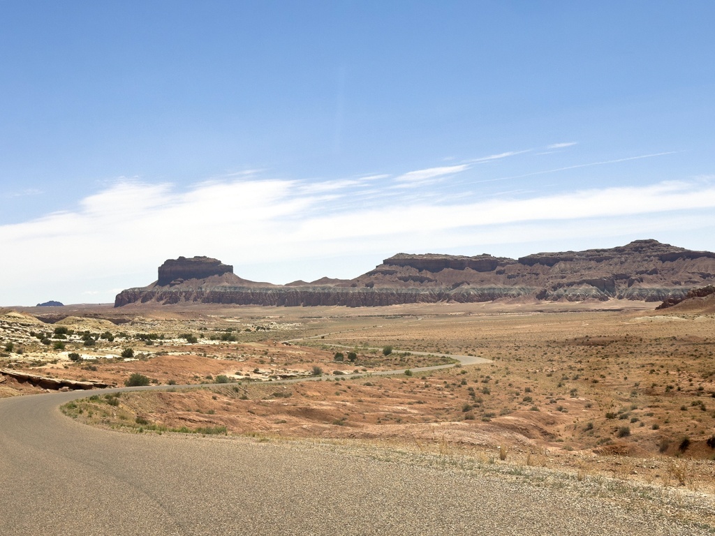 Die eigentümliche Landschaft hier in Utah. Auf dem Weg zum Fruita Campground, Capitol Reef