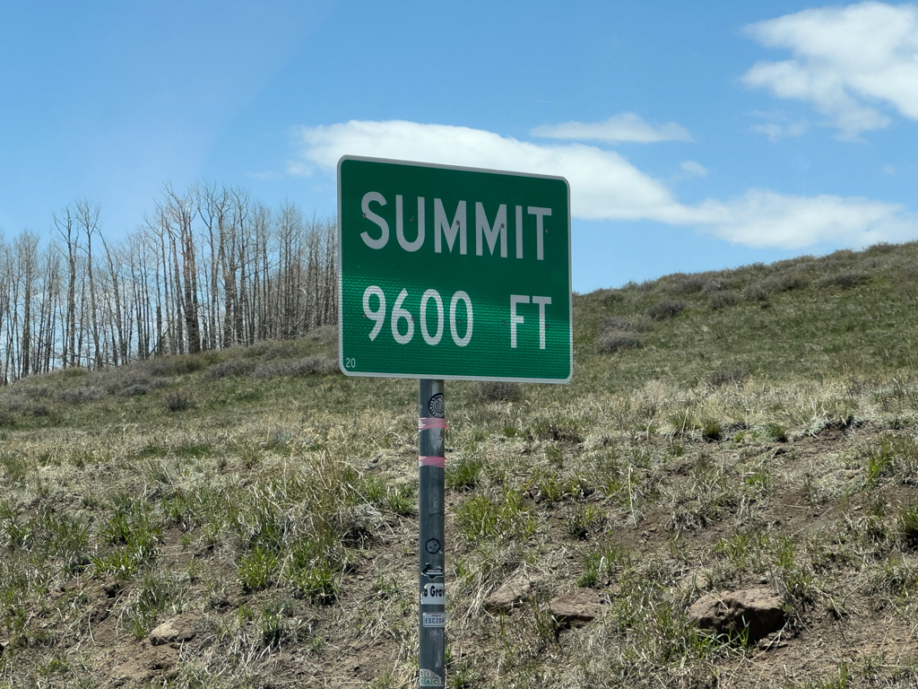 Der Pass mit 9'600ft= 2'940mtr. vom Capitol Reef zum Bryce Canyon