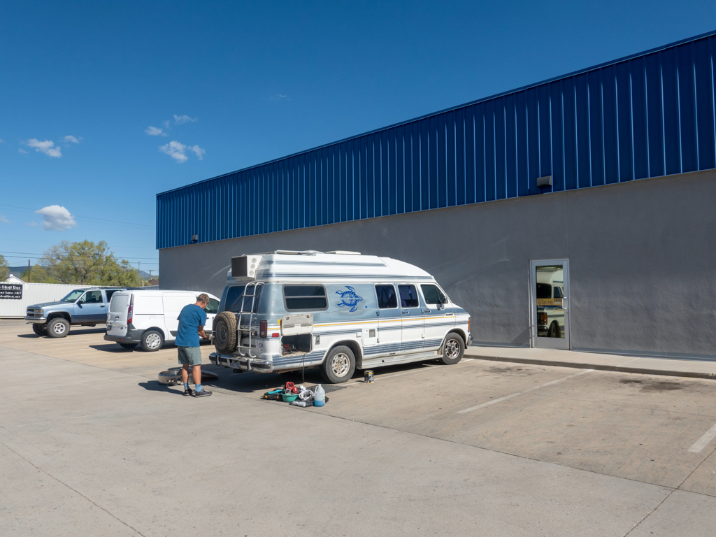 In Panguitch bei Napa Garage angekommen. Selbst ist der Jobi