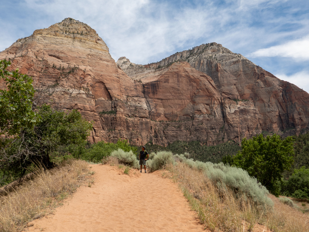 Mit Jo auf der Wanderung zu den Emerald Pools im Zion Canyon