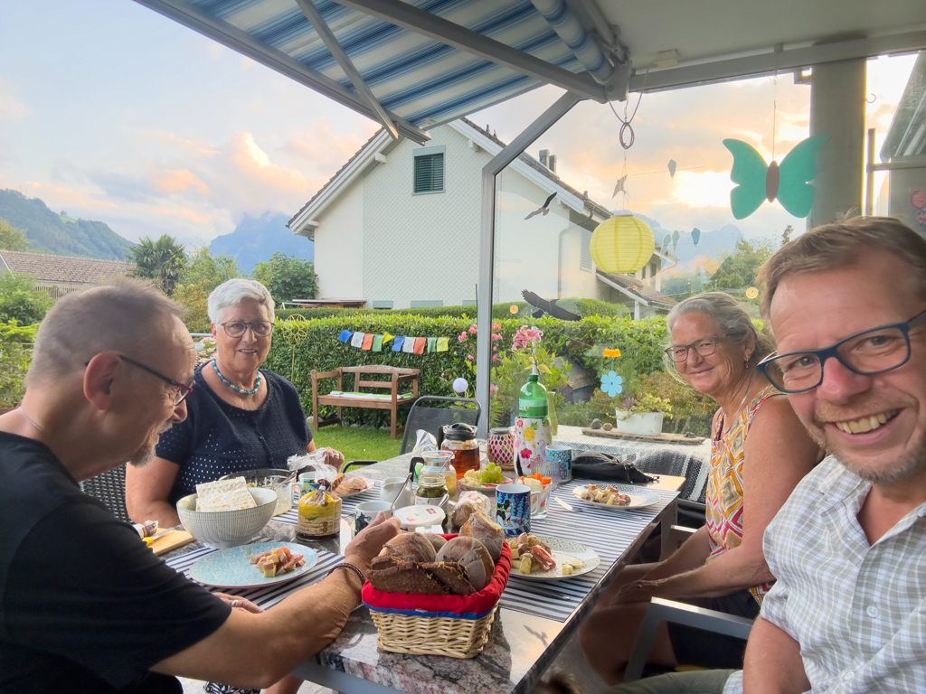 Spontane Einladung zum Abendessen bei Margareth und Urs in Weesen