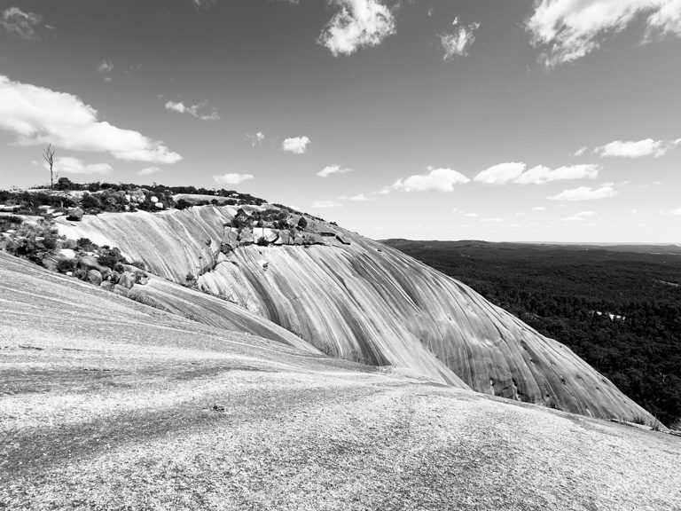 Eindrückliche SW Aufnahme des Bald Rocks