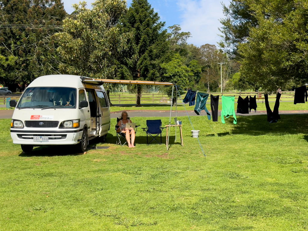 Entspannter Tag im Dandabah Campground: Ankommen, geniessen und etwas arbeiten. Das Motto des Tages!