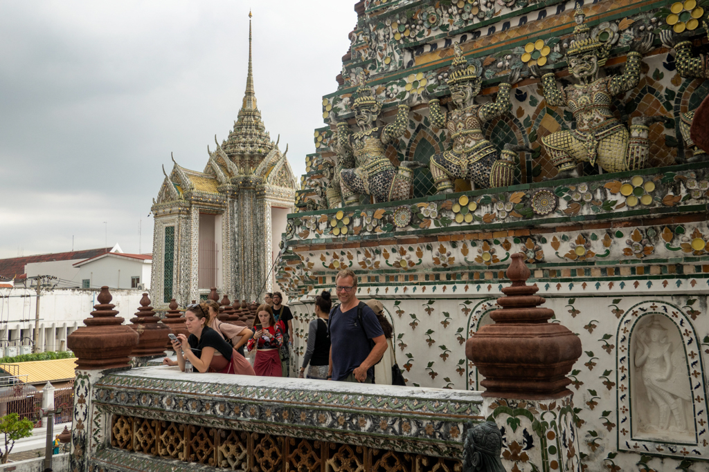 Mit Jo in Wat Arun unterwegs