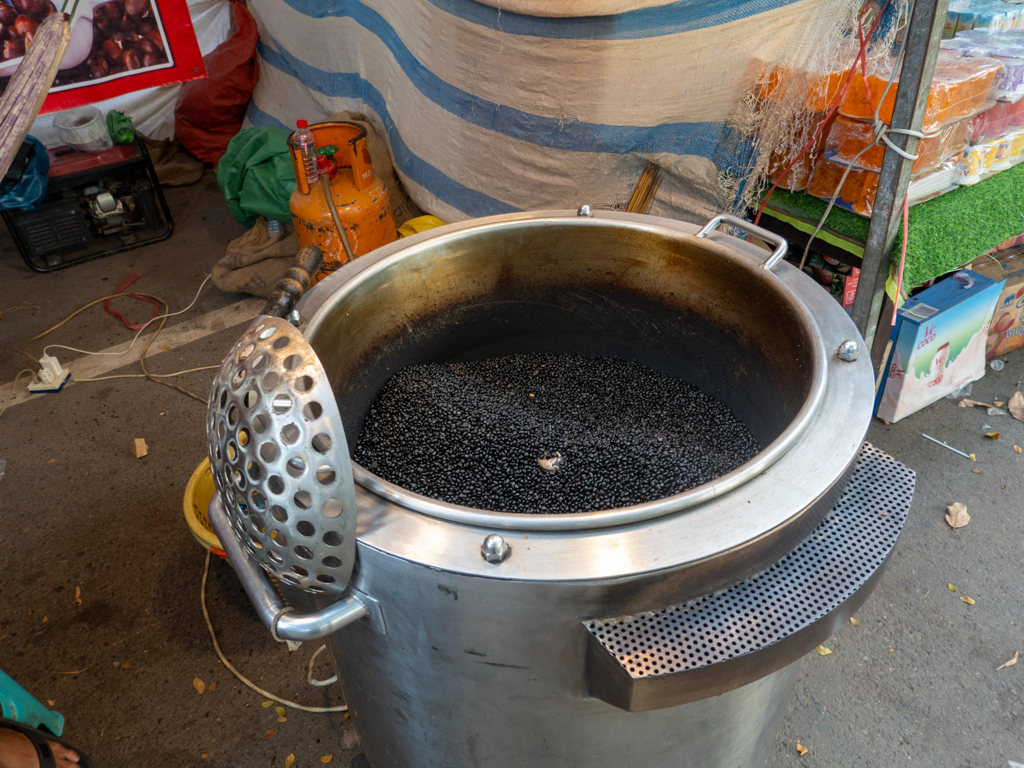 Topf um die Marroni zu braten