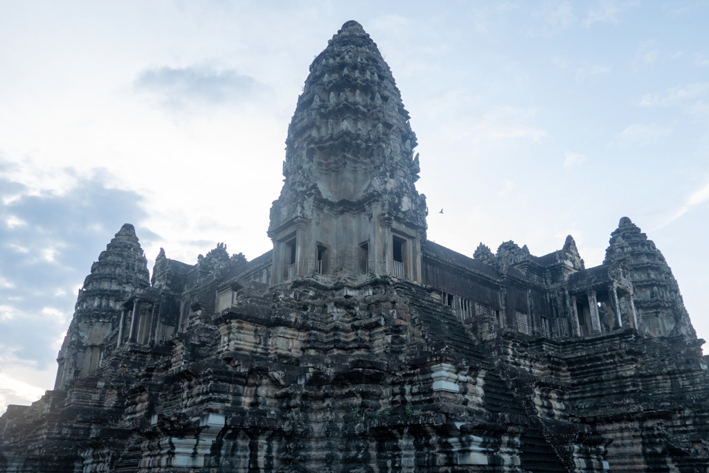 Einer der berühmten Türme von Angkor Wat