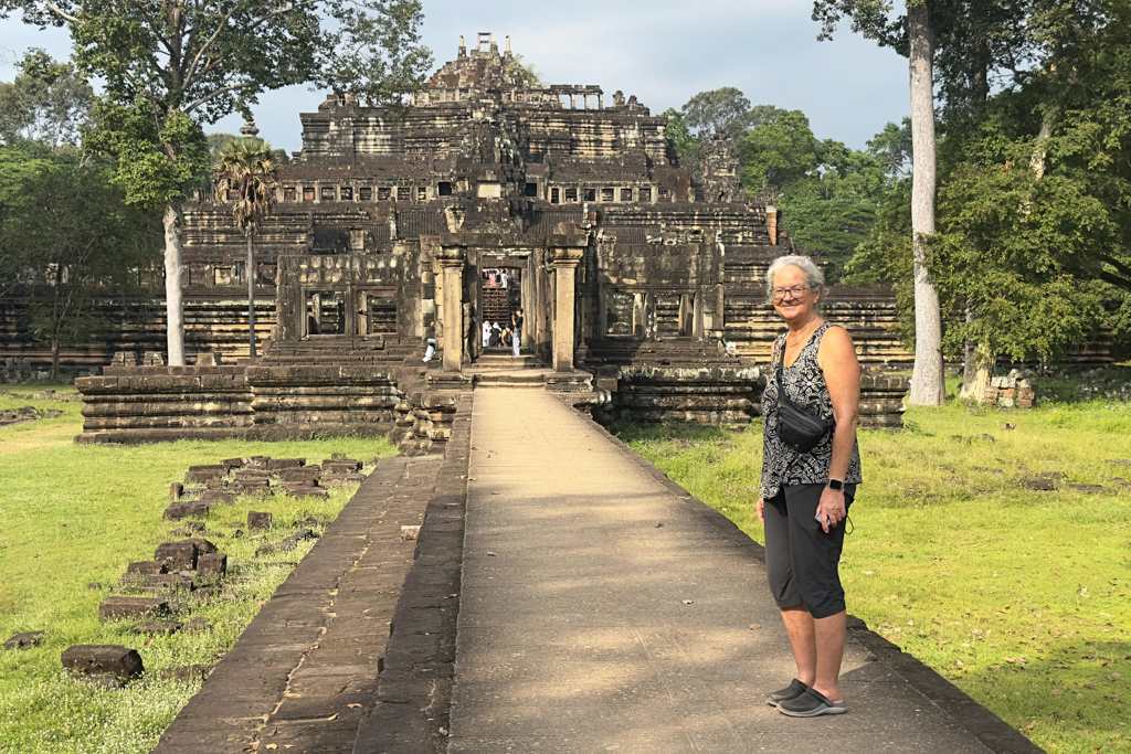 Mit Ma in der Bayon Tempelanlage unterwegs...