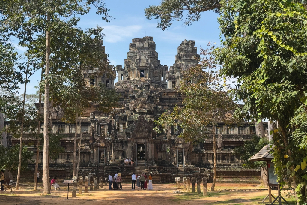 Der recht unscheinbare Königspalast hier in Angkor