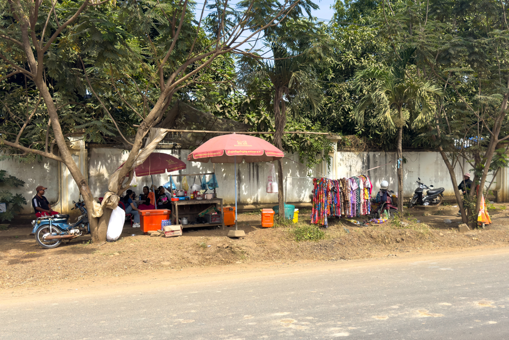 Eine kleine Boutique am Strassenrand