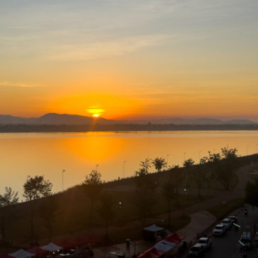 Laotischer Nationalfeiertag und Reise nach Pakse