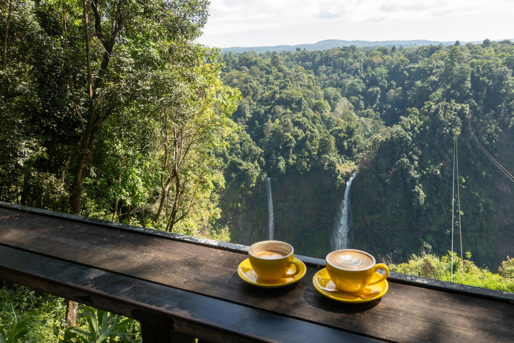 Kaffeepause bei den Wasserfällen