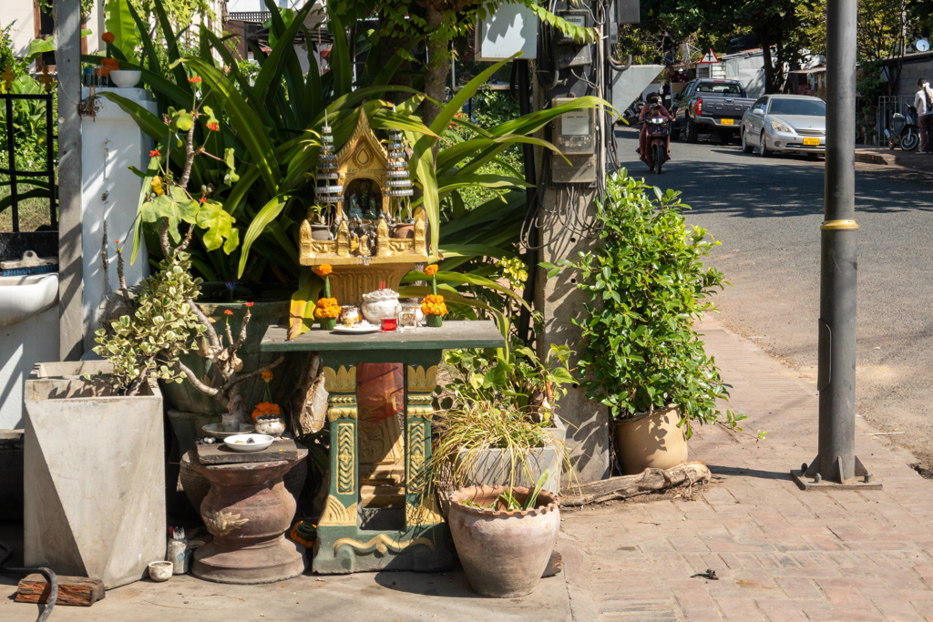 Ein kleiner Schrein in Luang Prabang