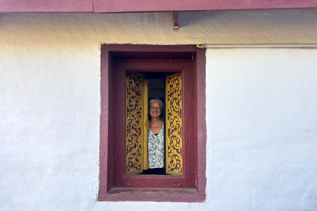 Ma im kleinen Tempel auf dem Phousi Hill in Luang Prabang