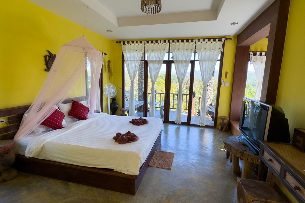 Unser helles und feudales Zimmer mit Aussicht in Mae Ngao, Khunyuam Resort