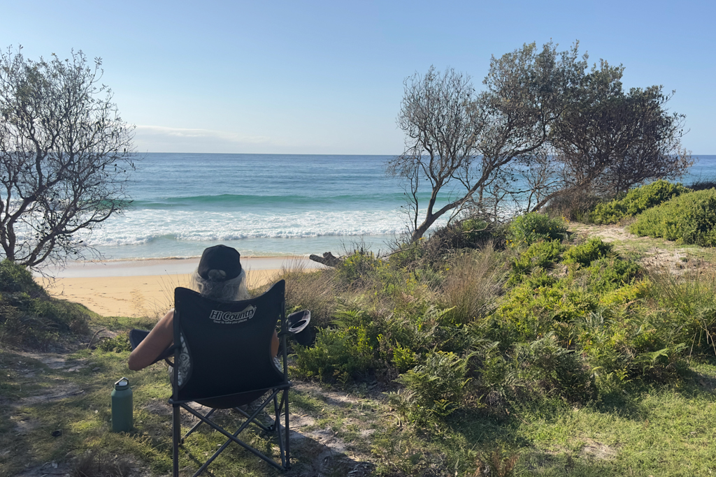 Mit Kafi am Morgen und Blick aufs Meer. Es gibt fast nichts schöneres..