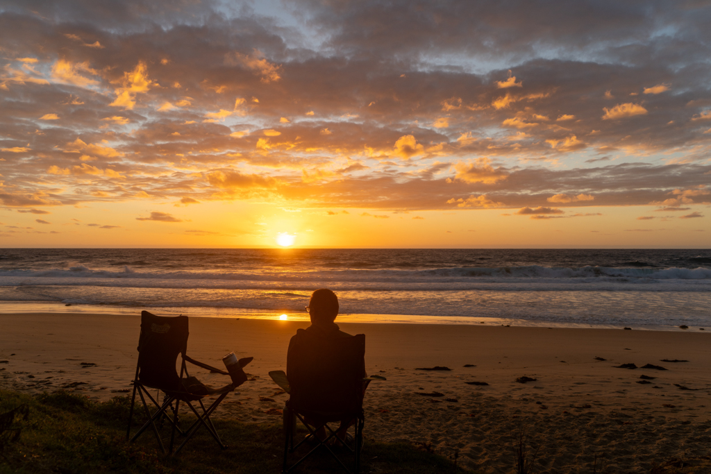 Sonnenuntergang an der Beach vom Gillards Campground