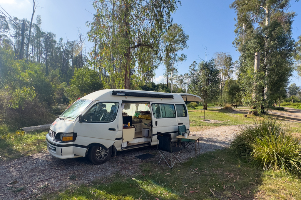 Unser sonniger Platz am Tom Groggin Campground im Kosciuszko NP