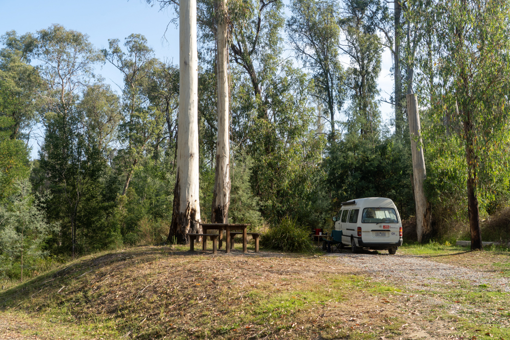 Unser sonniger Platz am Tom Groggin Campground im Kosciuszko NP