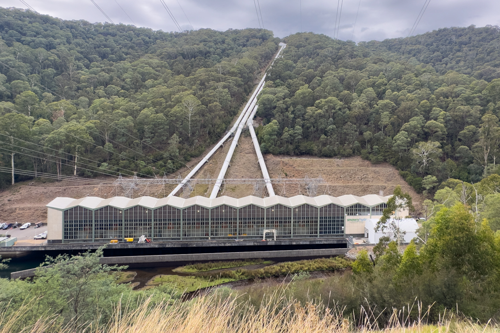 Snowy Hydro Powerstation 1: Unten das Turbinenhaus...