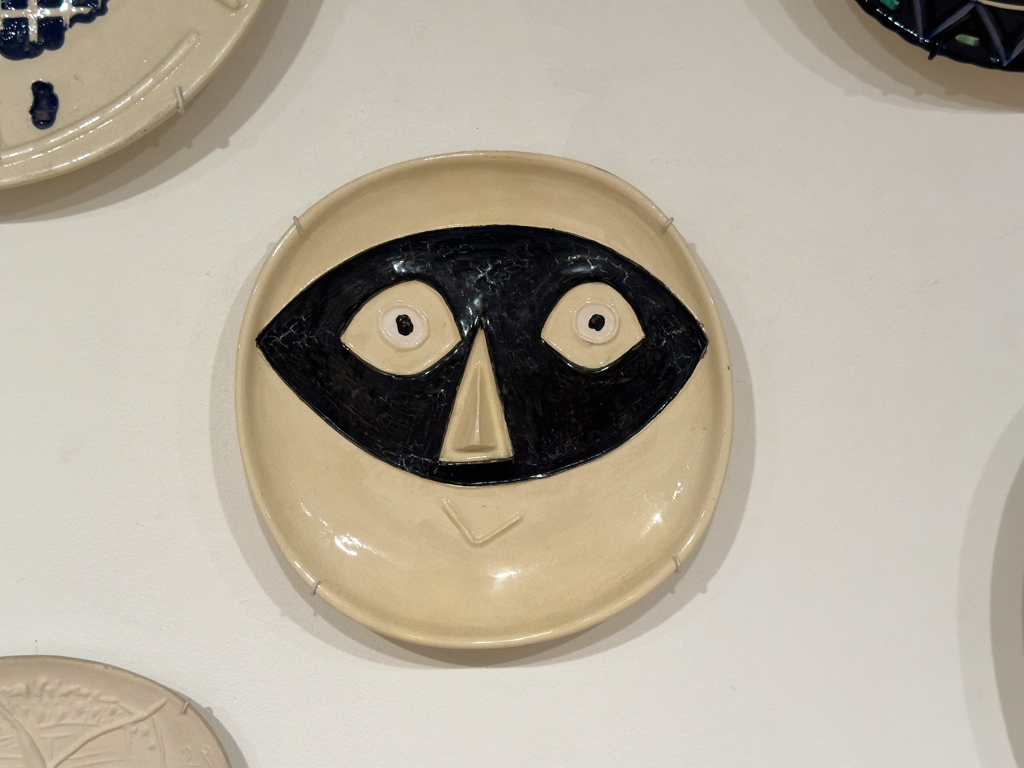 Lustige Porzelankunst in der NGV ausgestellt...