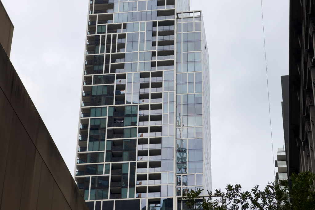 Sich spiegelnde Hochhausarchitektur