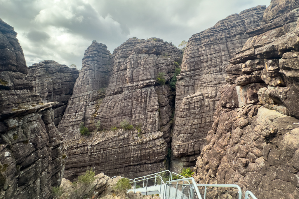 Steile Felswände im Gand Canyon