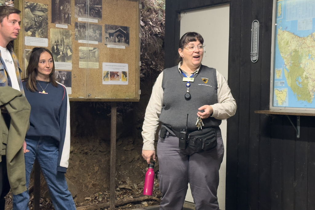 Unser Guide durch die Marakoopa Cave...