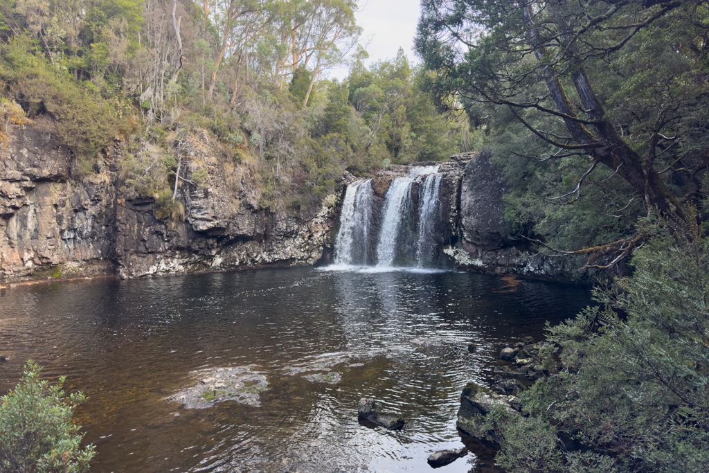 Der kleine Wasserfall am Pencil Pine Creek im Zauberwald