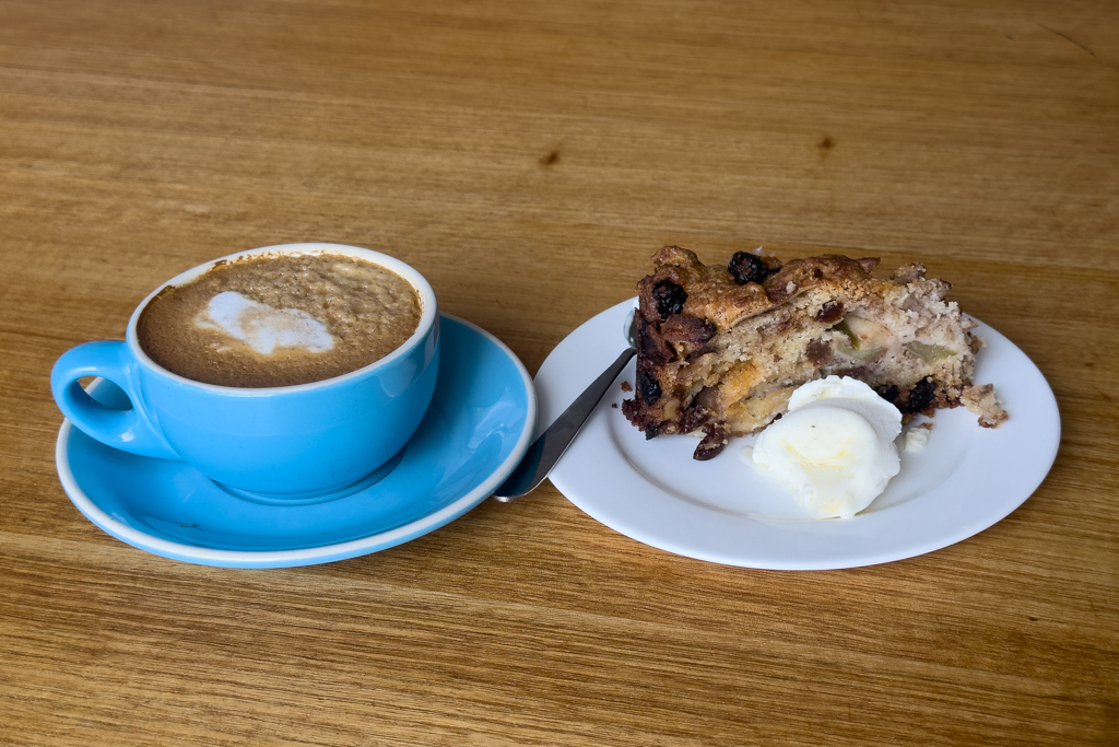 Nach der Strandwanderung werden wir noch mit Kaffee und Kuchen verwöhnt