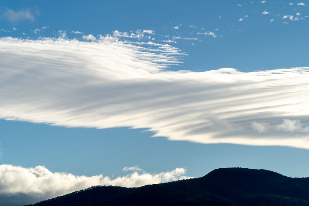 Ein interessantes Wolkenbild am Nachmittagshimmel über Hobart