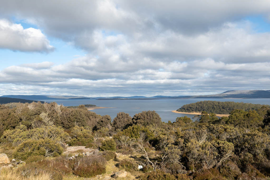 Blick auf den Great Lake. Er ist 22km lang, und 10km breit