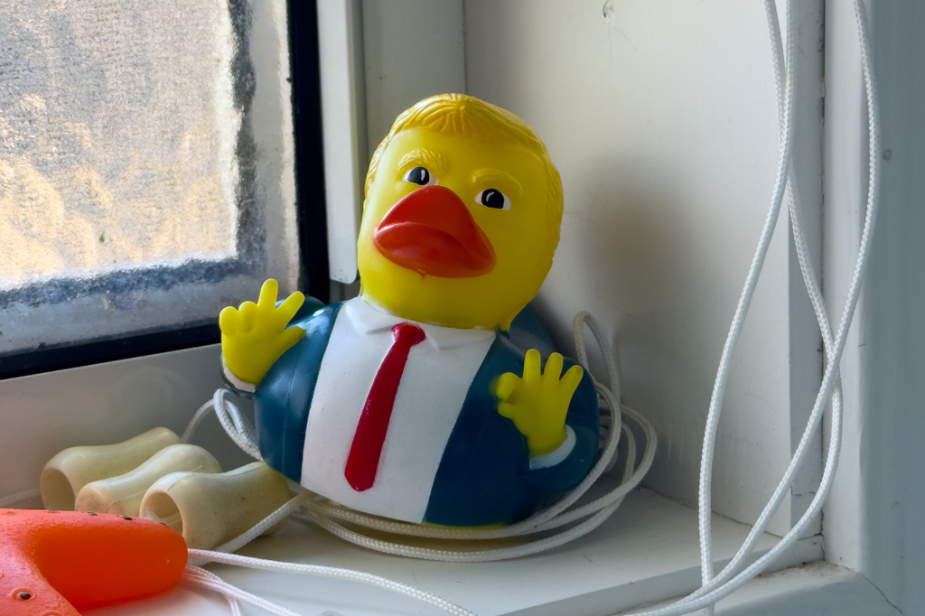 Diese Quietsch-Ente kennen wir doch...