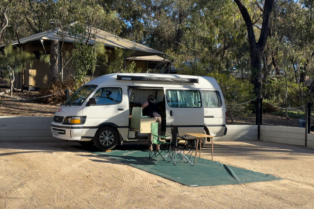 Im etwas beengten Belair Nationalpark Campground bei Adelaide