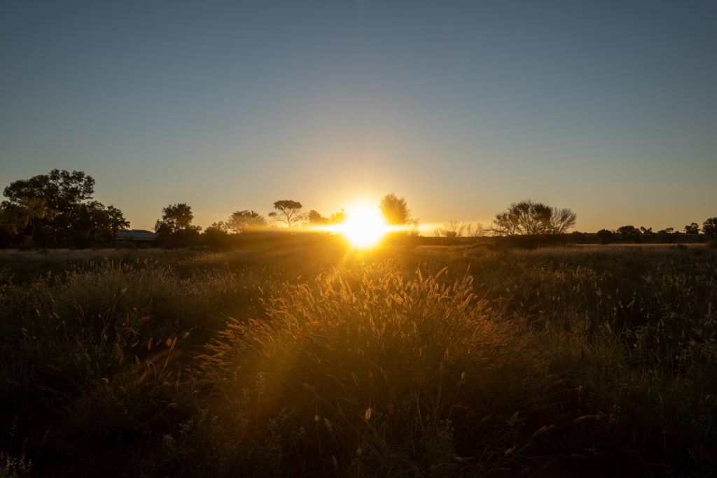 Sonnenuntergang am Campground. Wir sind etwas abseits im Gelände