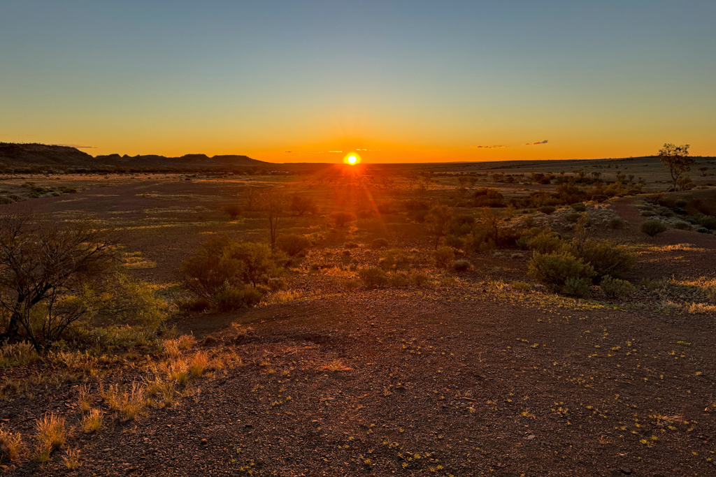Sonnenuntergang am Kings Canyon gleich vom Campground aus gesehen