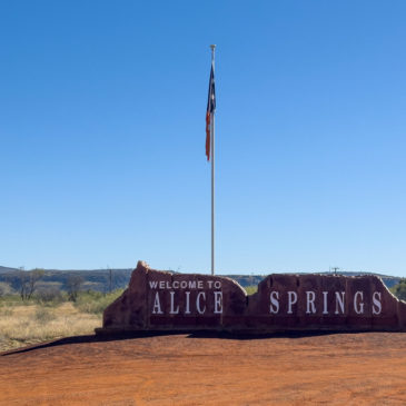 Via Alice Springs zum Ti Tree Roadhouse