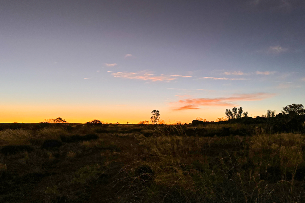 Sonnenuntergang bei den Devils Marbles