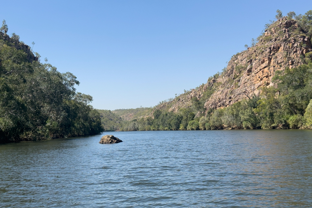 Eindrucksvolle Felswände und Natur in der Katherine Gorge