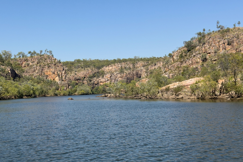 Eindrucksvolle Felswände und Natur in der Katherine Gorge