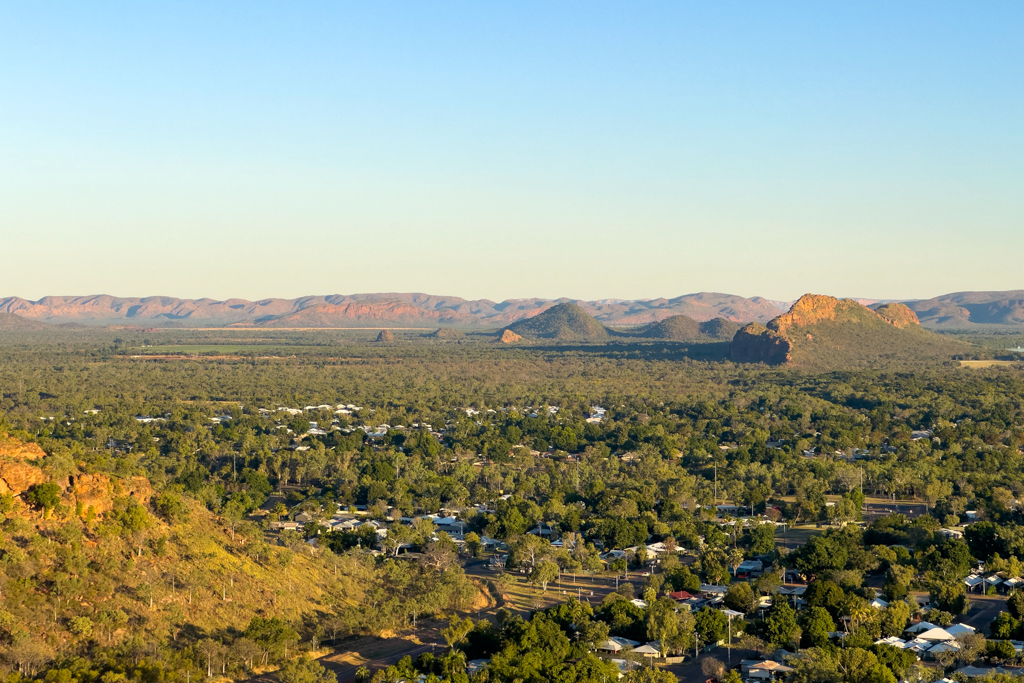 Aussicht von Kelly's Knob über die Landschaft und einen Teil der Stadt