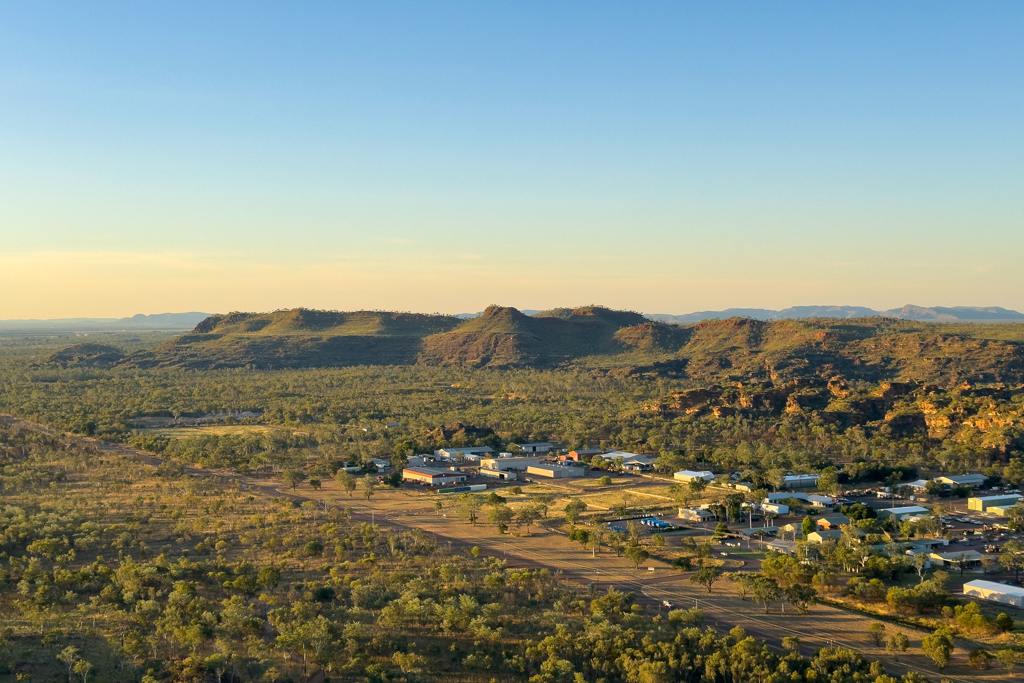 Aussicht von Kelly's Knob über die Landschaft und einen Teil der Stadt