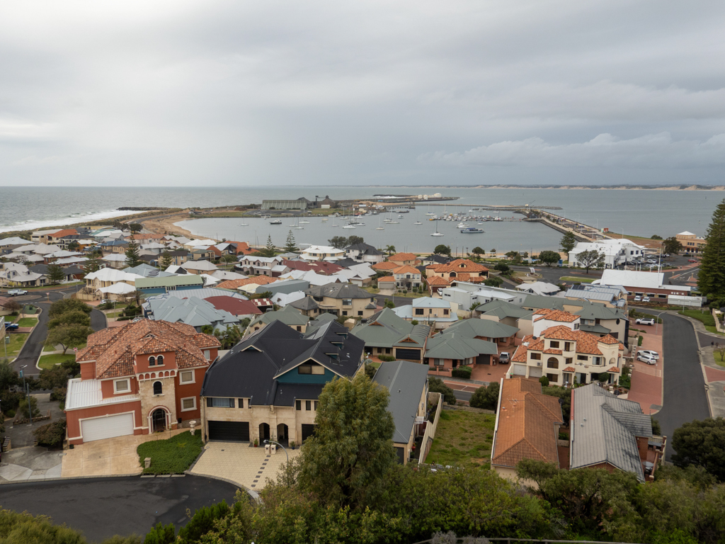 Blick vom Marston Hill Lookout auf Bunburys Hafenanlage