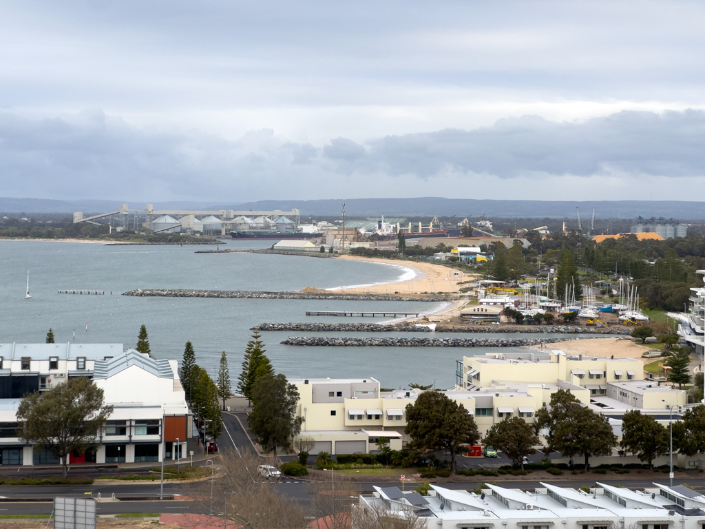 Blick vom Marston Hill Lookout auf Bunburys Hafenanlage