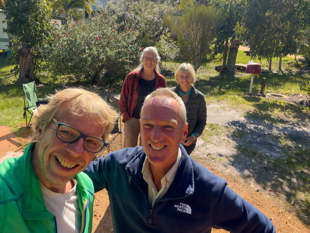 Selfie: JoMa verabschieden sich von Ron & Donna
