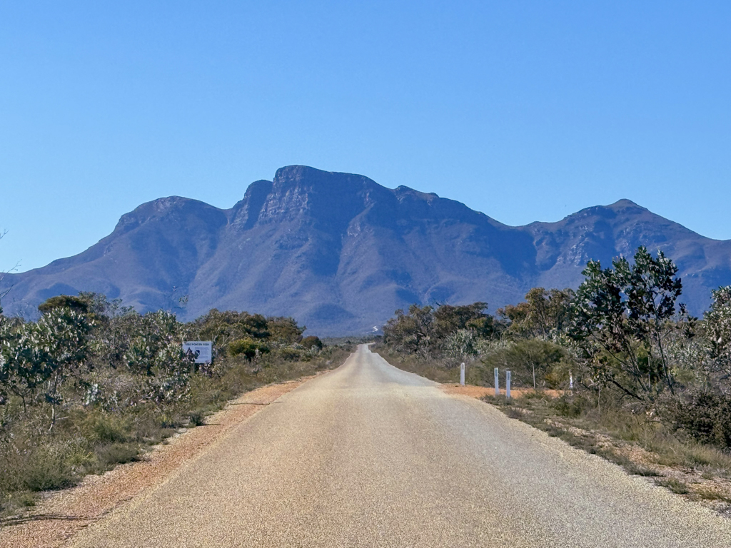 Wir fahren Bluff Knoll entgegen